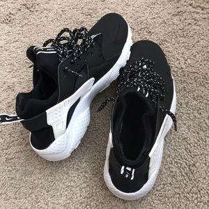 Nike Huarache Run Ultra